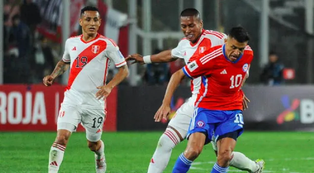 Juan Reynoso se responsabilizó del mal juego de la selección peruana.