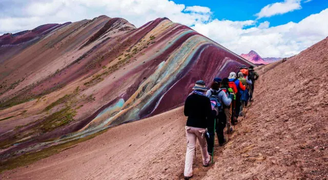 Turista canadiense fue socorrido, pero lastimosamente llegó cadáver a centro médico del Cusco.