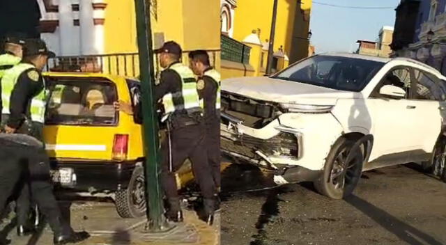 Auto del policía arrinconó a un lado de la plaza de armas de Trujillo al taxi durante el accidente de tránsito.