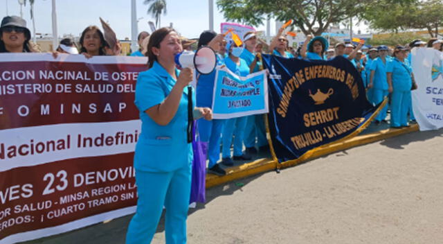 Enfermeras de Trujillo iniciaron su huelga indefinida con un primer paro de 48 horas.