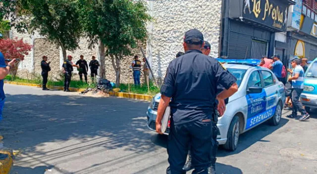 Agentes de criminalística de la PNP llegaron a discoteca de Trujillo para investigar el crimen.