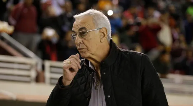Jorge Fossati podría dejar Universitario por la selección peruana.