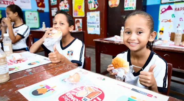 Desayunos que se repartirán en diversos colegios en 14 regiones.