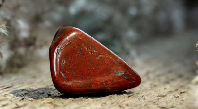 Se cree que era una de las piedras preciosas utilizadas en el pecho del sumo sacerdote en el antiguo Israel.