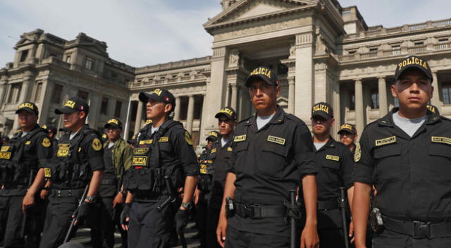 Convocatoria para postular a la Policía Nacional del Perú con sueldos que ni te imaginas.