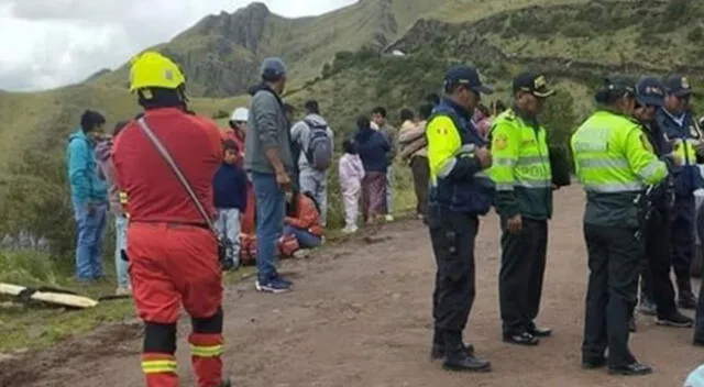 Agentes policiales encontraron regados los cuerpos sin vida de 4 personas.