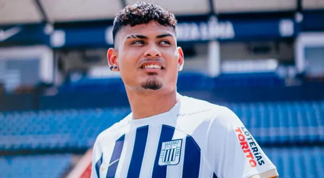 Jeriel De Santis fue tendencia por fallar el gol para Alianza Lima.