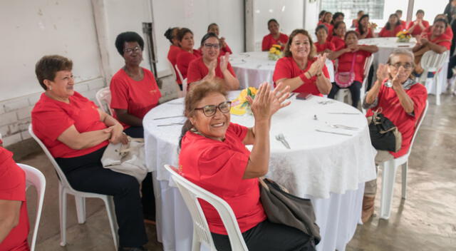 Madres de ollas comunes son homenajeadas.