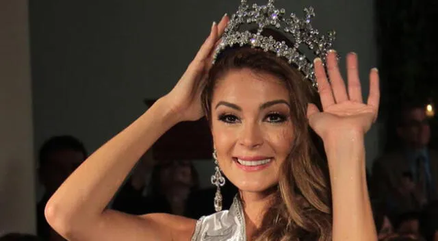 Laura Spoya se convierte en Miss Perú 2015.