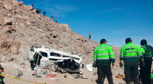 La Policía Nacional del Perú llegó hasta el lugar del accidente.
