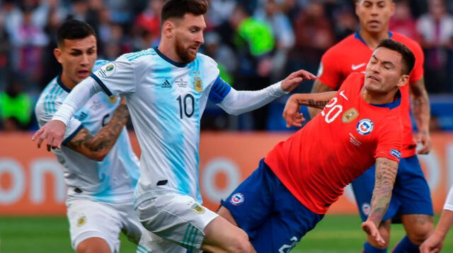 Lionel Messi falló una clara ocasión para el 2-0, pero no pudo definir bien