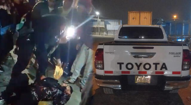 Delincuntes fueron heridos de bala al quererse llevar una camioneta estacionada en Trujillo.