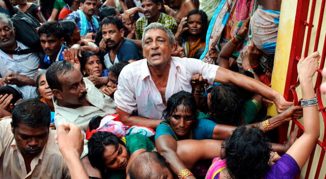 l menos 116 muertos en la peor estampida de la última década en la India.