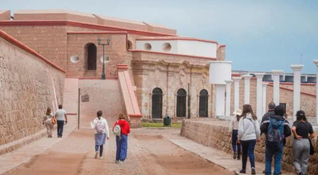 Fortaleza Real Felipe es una construcción del siglo XVIII ubicada en el Callao.