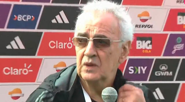 Jorge Fossati respondió con vehemencia a los periodistas.