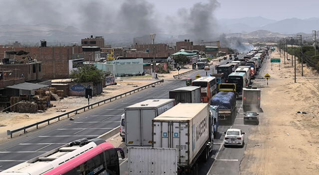 Paro en La Libertad: protestas, bloqueo de la Panamericana Norte