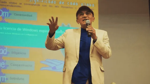 El Dr. Pérez-Albela se ha convertido en un referente para miles de personas que buscan transformar su calidad de vida.