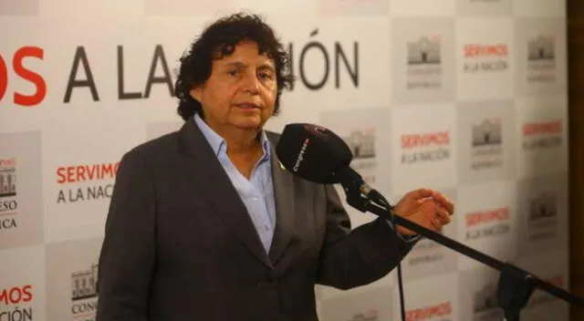 Pesquisas podrían alcanzar a la congresista, por ocultar conflicto de intereses y presentar proyecto de ley para beneficiar a empresa de su pareja. Pesquisas podrían alcanzar a la congresista, por ocultar conflicto de intereses y presentar proyecto de ley para beneficiar a empresa de su pareja.