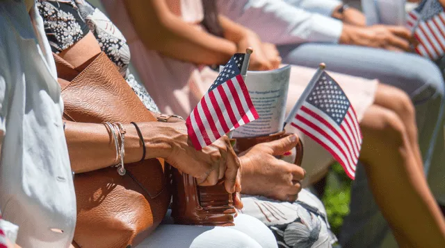 Esta pregunta de la bandera podría complicar tu ciudadanía USA. Esta pregunta de la bandera podría complicar tu ciudadanía USA.