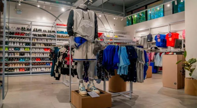 Outlet de zapatillas de reconocidas marcas en Argentina. Outlet de zapatillas de reconocidas marcas en Argentina.