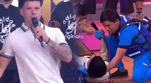 Mario Hart sufre 'DESMAYO' EN VIVO y fue atentido por los paramédicos de EMERGENCIA Mario Hart sufre 'DESMAYO' EN VIVO y fue atentido por los paramédicos de EMERGENCIA