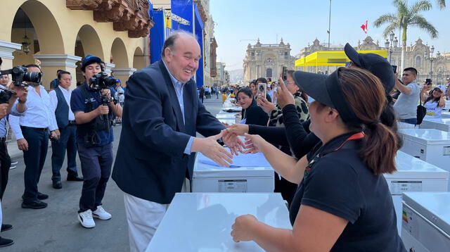 Rafael López Aliaga saluda elección del Papa León XIV Rafael López Aliaga saluda elección del Papa León XIV