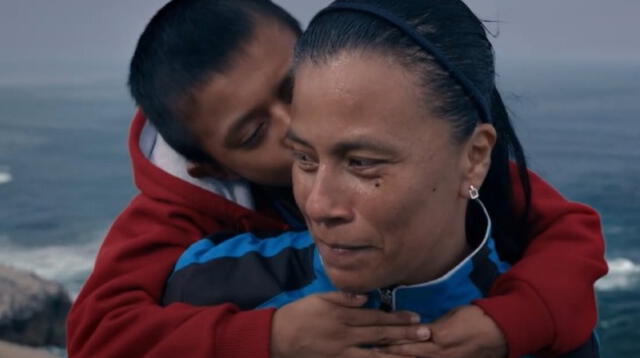 La campaña destaca el esfuerzo y la resiliencia de Gloria, quien supera obstáculos mientras trabaja en Antamina.