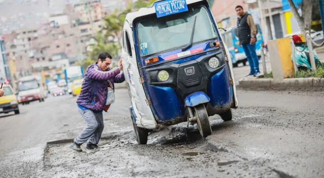 vecinos de Chorrillos denuncian abandono en las pistas vecinos de Chorrillos denuncian abandono en las pistas