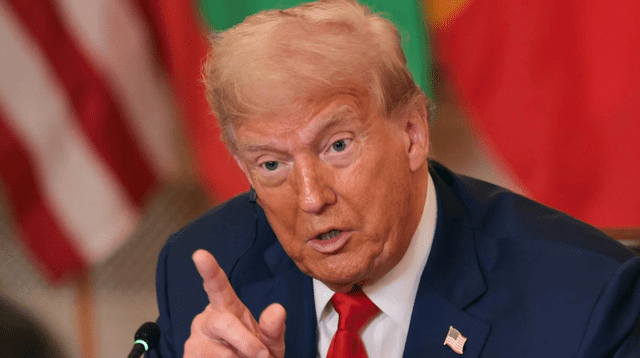 Trump desafía a aliados con nuevos aranceles del 30%. Trump desafía a aliados con nuevos aranceles del 30%.