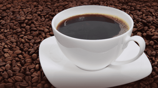 Descubre por qué el café ya no te quita el sueño: la ciencia lo explica.