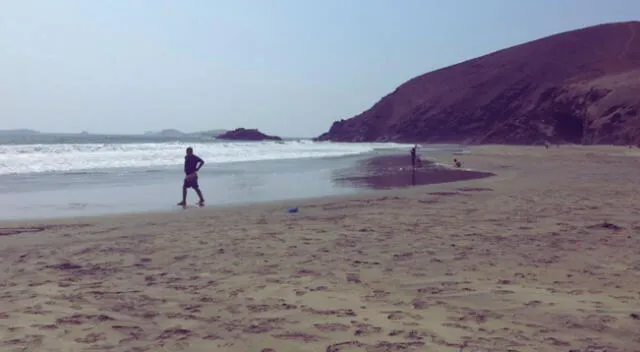 Familia entera se ahoga en Playa Chica Santa Rosa en Fiestas Patrias. Familia entera se ahoga en Playa Chica Santa Rosa en Fiestas Patrias.