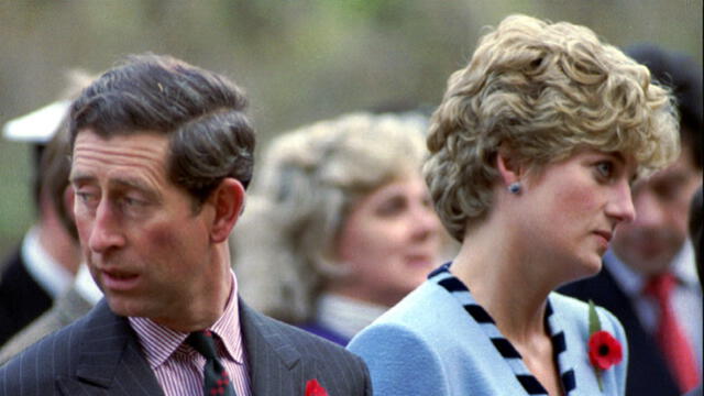  La ruptura del matrimonio entre Lady Diana y el príncipe Carlos también afectó su relación con la reina Isabel II. Foto: Reuters. 