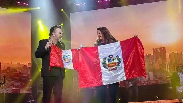 Lucero y Manuel Mijares en Perú. Lucero y Manuel Mijares en Perú.