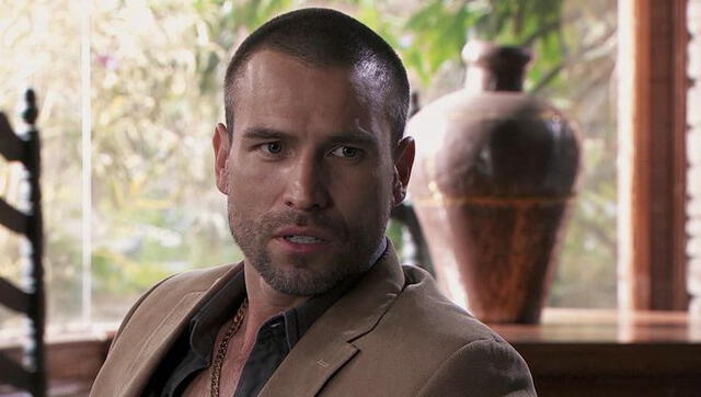 Aurelio Casillas es el personaje principal en 'El señor de los cielos'.    