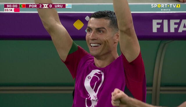 Cristiano Ronaldo celebró los goles de sus compañeros en el banquillo de suplentes. Crédito: DirecTv   
