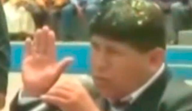 Mamani Mamani se puso nerviosón. Mamani Mamani se puso nerviosón.