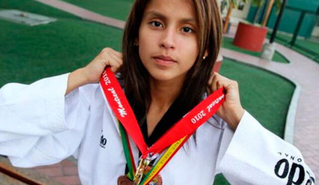 Julissa Diez Canseco se acaba de graduar de bióloga en la Universidad Autónoma de Barcelona