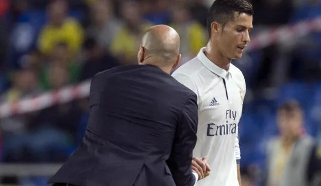 Cristiano saludó muy escuetamente a Zidane Cristiano saludó muy escuetamente a Zidane