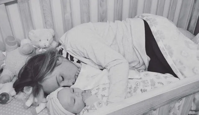 La increíble historia de la madre que abrazaba a su hija. La increíble historia de la madre que abrazaba a su hija.