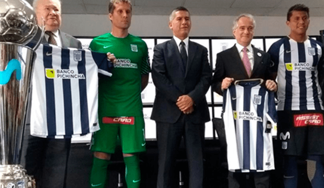 Banco Pichincha lucirá en el la camiseta de Alianza Lima en el 2019 | Foto: Líbero (Twitter) Banco Pichincha lucirá en el la camiseta de Alianza Lima en el 2019 | Foto: Líbero (Twitter)