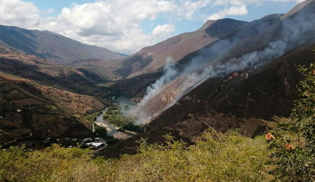 Incendio viene desarrollándose en el monumento arqueológico Kuélap Incendio viene desarrollándose en el monumento arqueológico Kuélap