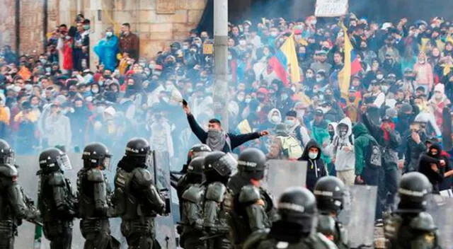 Colombianos no detienen las protestas en Bogotá y en otras partes del país. FUENTE: AFP.   