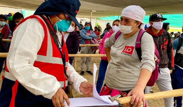 Trabajadores que se encuentran bajo planilla reciben gratificación por Fiestas Patrias.Foto: Sunafil    