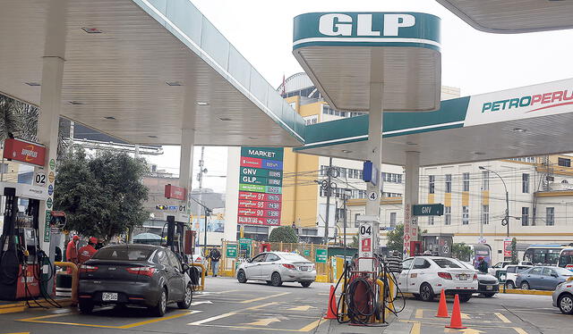  Progresivo. Abastecimiento de GLP en los grifos de Lima será gradual, luego del reinicio de descarga de este combustible. Foto: difusión. 
