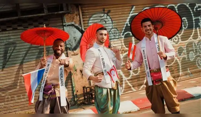  Julio Dulanto junto a otros participantes del "Mister Global 2023". Fuente: Instagram. 