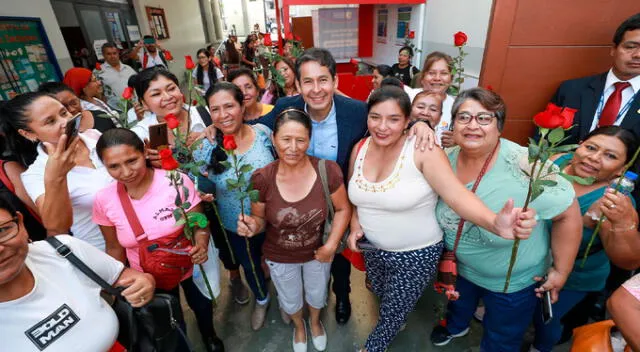 Durante la entrega, las mujeres fueron homenajeadas. 