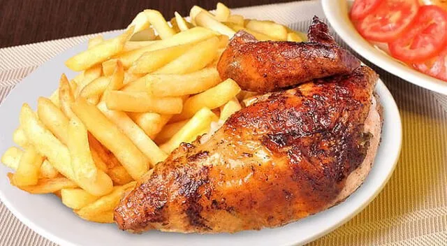 El pollo a la brasa es uno de los platos preferidos en el Perú.   