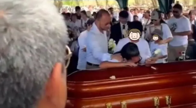 Esposa de Paul Flores rompe en llanto junto a su hijo y su cuñado. Fuente: Facebook. Esposa de Paul Flores rompe en llanto junto a su hijo y su cuñado. Fuente: Facebook.