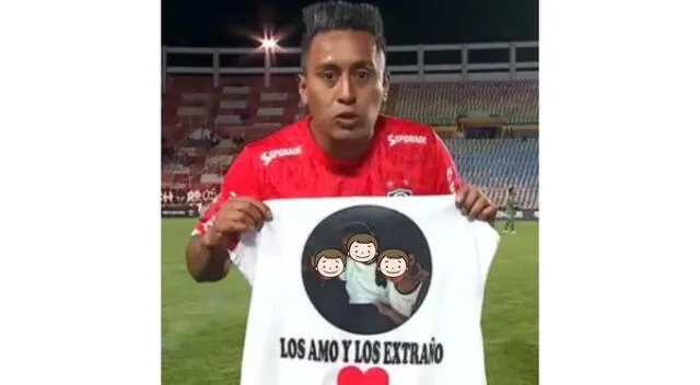 Christian Cueva con la camiseta para sus hijos. Fuente: Difusión. Christian Cueva con la camiseta para sus hijos. Fuente: Difusión.