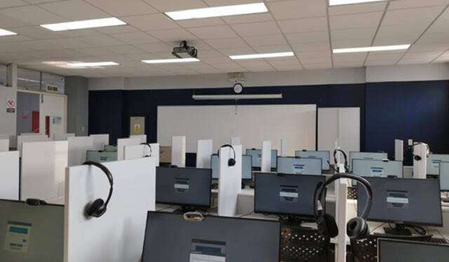 Modernos laboratorios equipados con tecnología de punta para administrar los exámenes internacionales.   